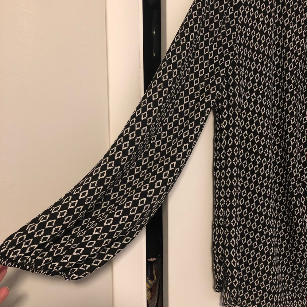 Keyhole blouse - Picture 3 of 4